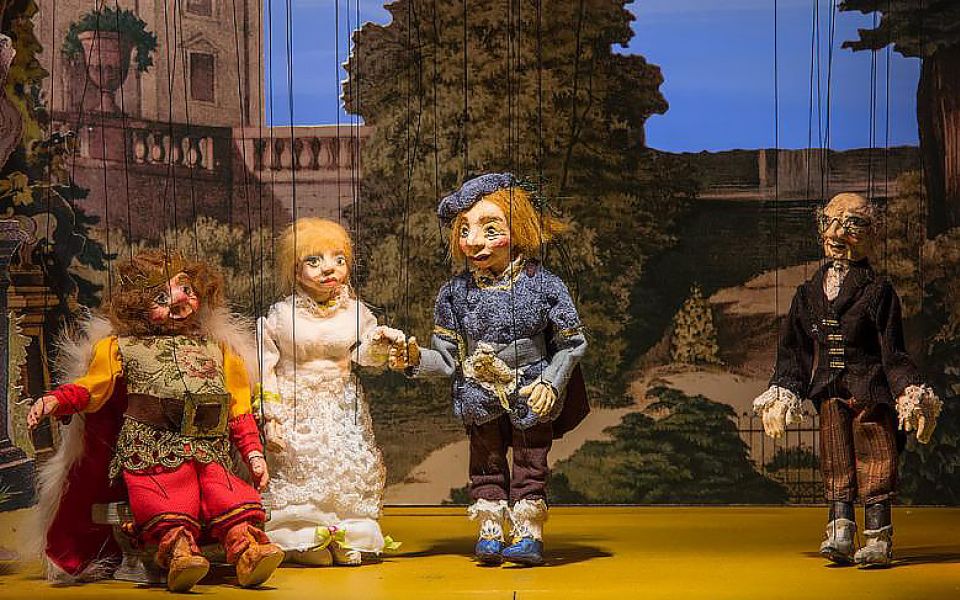 Image - Prinz Rosenrot und Prinzessin Lilienweiß